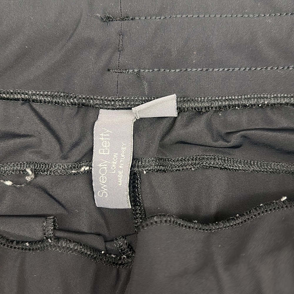 In excellent condition - Picture 2 of 8